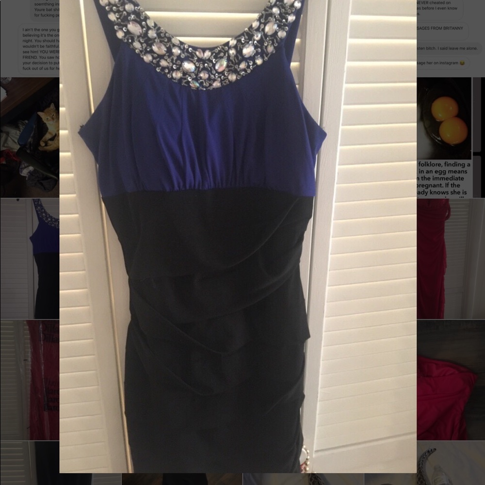 Dress - Picture 2 of 3